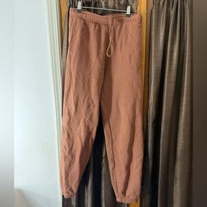 Aritzia TNA Cozy Fleece jogger Sweatpants Brown Mega Fit discontinued color Sz S
